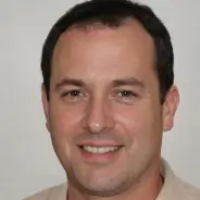 /images/experts/car_mechanics/JoshuaB.webp